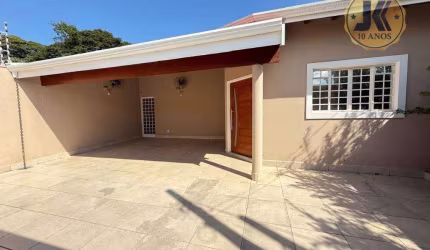 Casa com 3 dormitórios para alugar, 183 m² por R$ 4.105,35/mês - Vila Jorge Zambon - Jaguariúna/SP