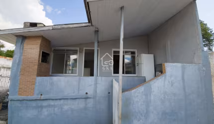 Casa com 2 quartos para alugar na Rua Epaminondas Santos, Bairro Alto, Curitiba por R$ 1.690