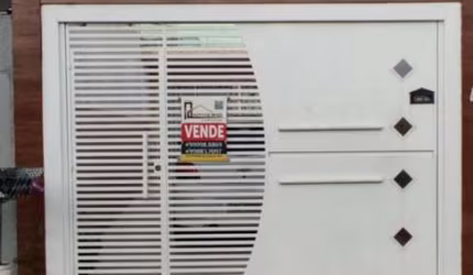 Casa à venda em Curitiba-PR, Cidade Industrial: 3 quartos, 2 salas, 2 banheiros, 1 vaga, 80m². Venha conferir!