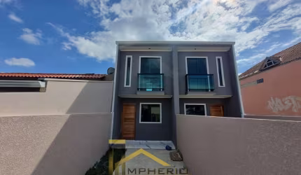 Casa à venda na Cidade Industrial, Curitiba-PR: 2 quartos, 1 sala, 2 banheiros, 1 vaga de garagem, 70m² de área.