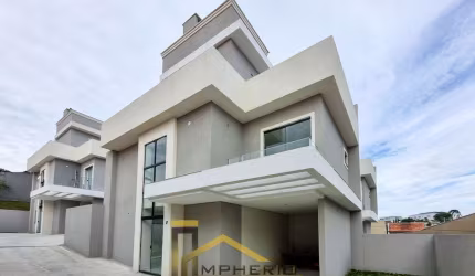 Imperdível casa à venda em Curitiba-PR, Xaxim: 3 quartos, 1 suíte, 2 salas, 3 banheiros, 1 vaga de garagem, 140m². Confira!