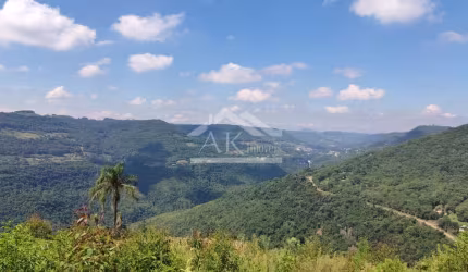 Área de terra com vista panorâmica à venda em Morro Reuter-RS