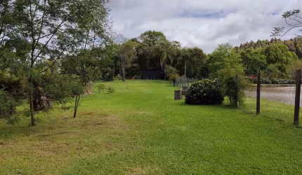 Área de terra com vista e açude à venda em Morro Reuter RS