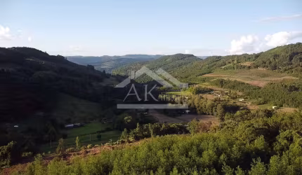 Área de terras com vista panorâmica à venda na zona rural de Morro Reuter.