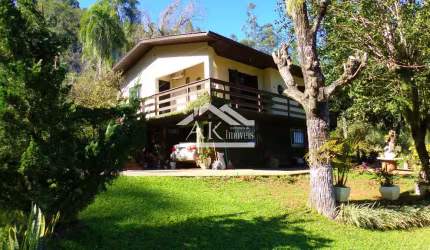 Sítio com casa de 3 quartos a venda em Picada Café na Serra Gaúcha