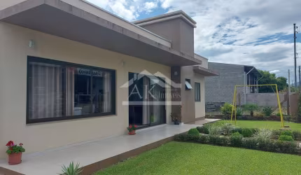 Casa com 3 quartos, à venda em Picada Café, na Serra Gaúcha
