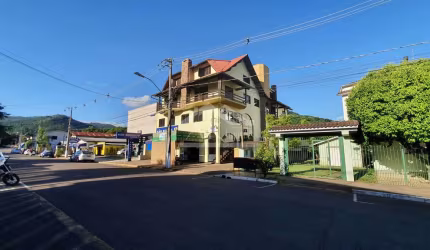Apartamento com 3 quartos a venda no centro comercial de Picada Café, na Serra Gaúcha