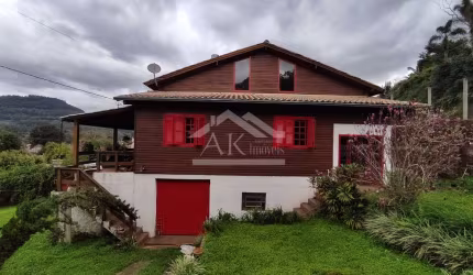 Casa mista com dois quartos à venda em Picada Café na Serra Gaúcha