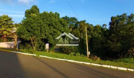 Terreno com declive a venda em ótimo bairro de Picada Café, na Serra Gaúcha