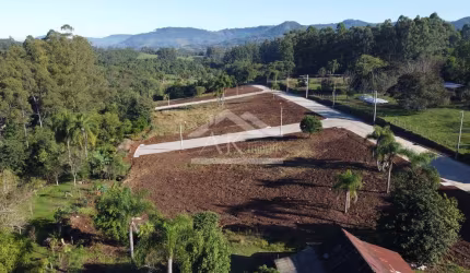 Terrenos residenciais à venda em Presidente Lucena, na Serra Gaúcha.