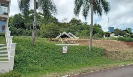 Terreno com aclive e frente sul a venda em Picada Café, na Serra Gaúcha