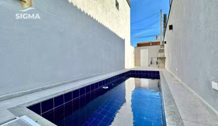 Sobrado à Venda no Perequê em Guarujá | Alfa Imóveis