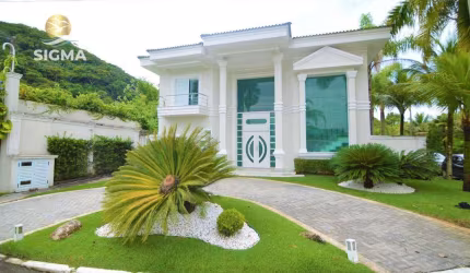 Casa na praia, Condomínio fechado, 5 suítes, Piscina, Churrasqueira, Costão do Pernambuco, Guarujá.