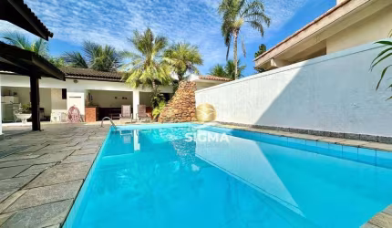 Casa com 4 dormitórios à venda, 380 m² por R$ 2.500.000,00 - Jardim Acapulco - Guarujá/SP