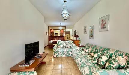 Apartamento com 3 quartos sendo 1 suíte à venda na Praia das Praia das Pitangueiras - Guarujá/SP.
