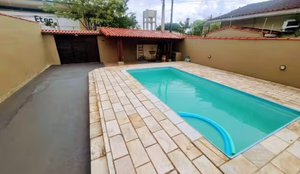 Casa com 2 dormitórios à venda, 95 m² por R$ 780.000 - Jd Helena maria - Guarujá/SP
