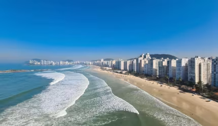 FRENTE MAR - Apartamento à venda com 4 quartos sendo 3 suítes - 2 vagas - Pitangueiras - Guarujá/SP.
