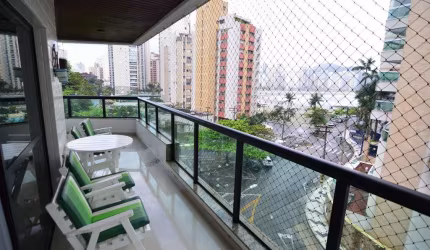 Apartamento com 3 quartos sendo 1 suíte à venda na Praia das Astúrias - Guarujá/SP.