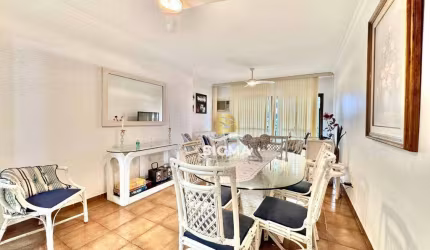 Apartamento com 3 quartos sendo 2 suítes à venda na Praia da Enseada - Guarujá/SP.