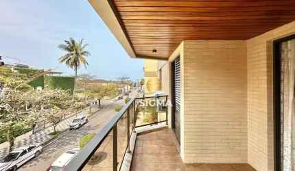 PERTO DO MAR - Apartamento com 3 quartos sendo 2 suítes à venda na Praia da Enseada - Guarujá/SP.