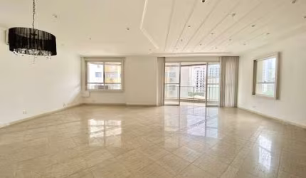Apartamento com 5 quartos sendo 2 suítes à venda na Praia das Pitangueiras - Guarujá/SP.