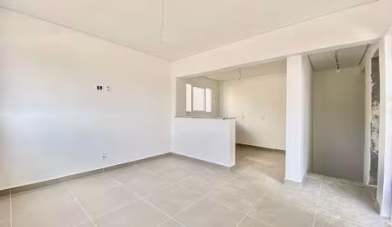 Sobrado com 3 dormitórios sendo 1 suíte à venda, 140 m² por R$ 870.000 - Jardim Astúrias - Guarujá/SP.