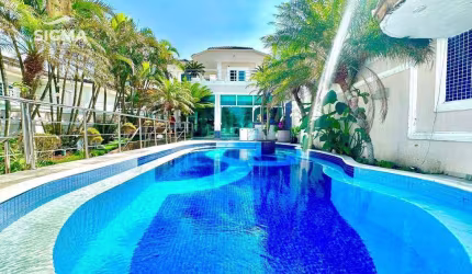 Casa  Frente Para o Mar com 5 Suítes à venda, 480 m² por R$ 4.500.000 - Praia do Tombo - Guarujá/SP