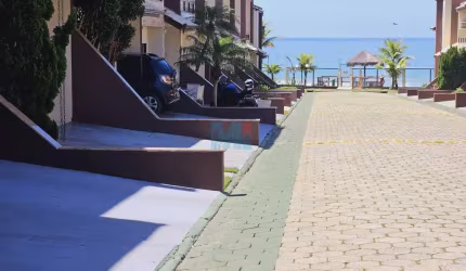 Casa em Condomínio Fechado - 60 Metros do Mar