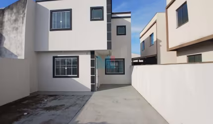CASA A VENDA - ITACOLOMI - BALNEÁRIO PIÇARRAS - SC