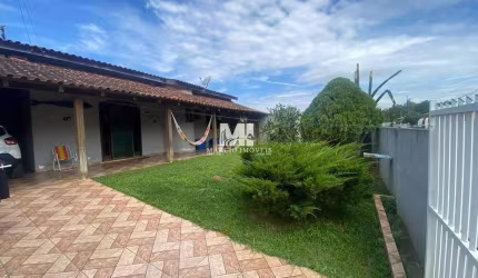 Casa Espaçosa com Jardim e Varanda – Ideal para Sua Família! com 161m² de área construída