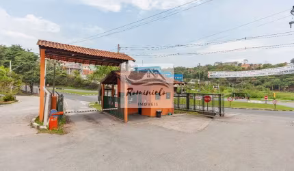 Casa de Condomínio em Parque Rizzo II  -  Cotia