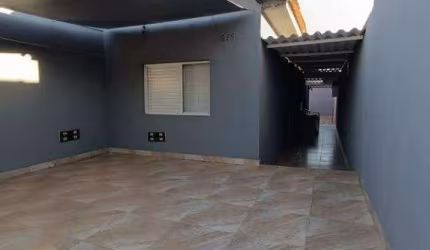 Casa à venda no Jardim Santa Rita de Cássia em Santa Bárbara d'Oeste com 1 quarto e 2 vagas.