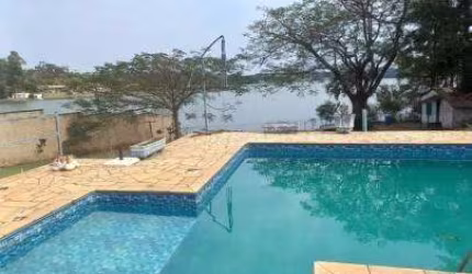 Chácara no Condomínio Iate Clube Campinas em Americana