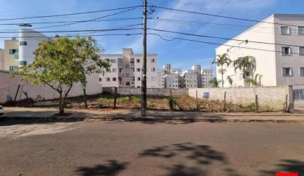 Terreno à Venda no Parque Universitário, Americana