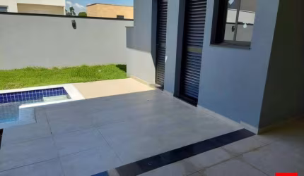 Casa à Venda no Swiss Park em Campinas com 3 suítes e 2 vagas de