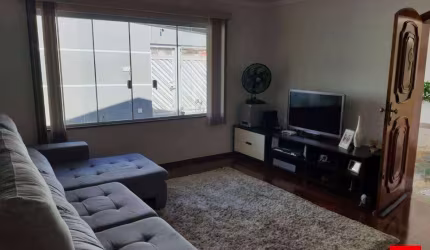 Casa à Venda no Jardim Laudissi em Santa Bárbara d'Oeste com 3 quartos (1 suíte) e 4 vagas de garagem.