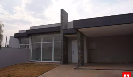 Casa à Venda no Condomínio Terras do Imperador em Americana