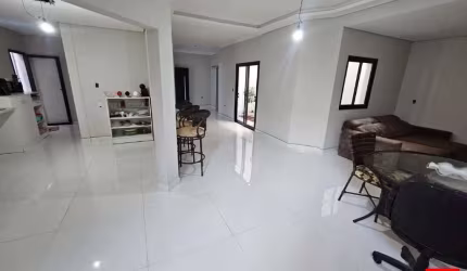 Sobrado à venda no Jardim Souza Queiroz em Santa Bárbara d'Oeste