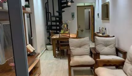Apartamento à venda no Edifício Nossa Senhora de Fátima na Praia Azul