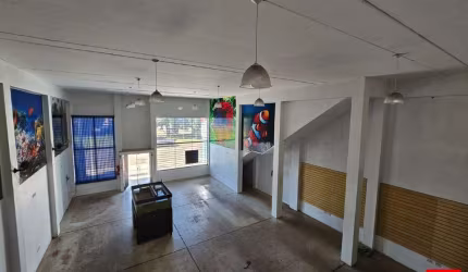 Imóvel Comercial à Venda no Jardim Candido Bertini em Santa Bárbara d'Oeste com 3 pavimentos.