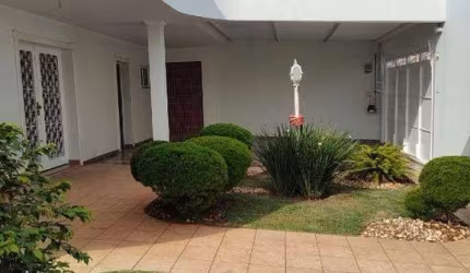 Casa Alto Padrão à Venda no Jardim Glória em Americana