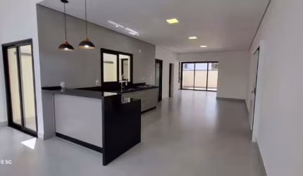 Casa Térrea de Alto Padrão à Venda no Condomínio Residencial Royal Garden em Paulínia