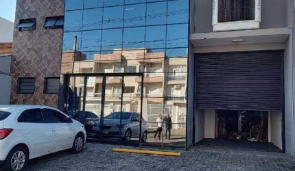 Salão comercial à venda no Parque Universitário, em Americana