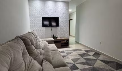 Casa ampla à venda no Parque Novo Mundo, em Americana com 3 quartos, sendo 1 banheiro social e 3 vagas de garagem