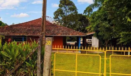 Chácara à venda no Condomínio Vertentes das Águas em São Pedro com 2 quartos, sendo 1 banheiro social e piscina