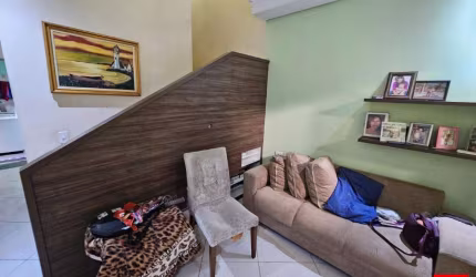 Sobrado à Venda com Duas Casas no Terreno Bem Distribuídas em Americana