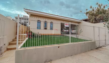 Casa à venda com 3 dormitórios (1 suíte), 165m², 3 vagas -  Quebec, Londrina/ PR
