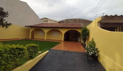 Casa à venda com 3 dormitórios (1 suíte) -  Santa Mônica, Londrina/ PR
