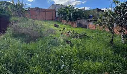 Terreno à venda com 300m² -  Olímpico, Londrina, PR