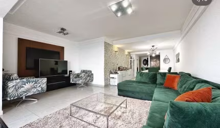 Apartamento para venda com 157 metros quadrados com 5 quartos